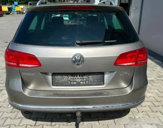 VW Passat TDI, снимка 10 - Автомобили и джипове - 47347896