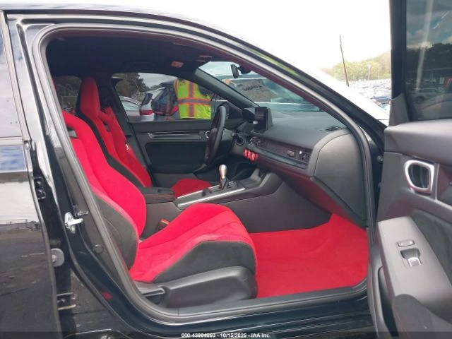 Honda Civic type R *   * carPlay *  | Mobile.bg   7