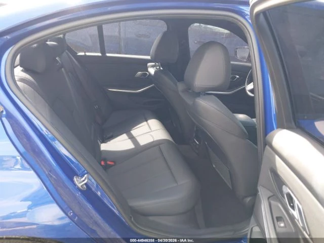 BMW 340 * M340i* XDRIVE* КОЖА* ПОДГРЕВ* ШИБИДАХ* КАМЕРА* , снимка 8 - Автомобили и джипове - 54935577