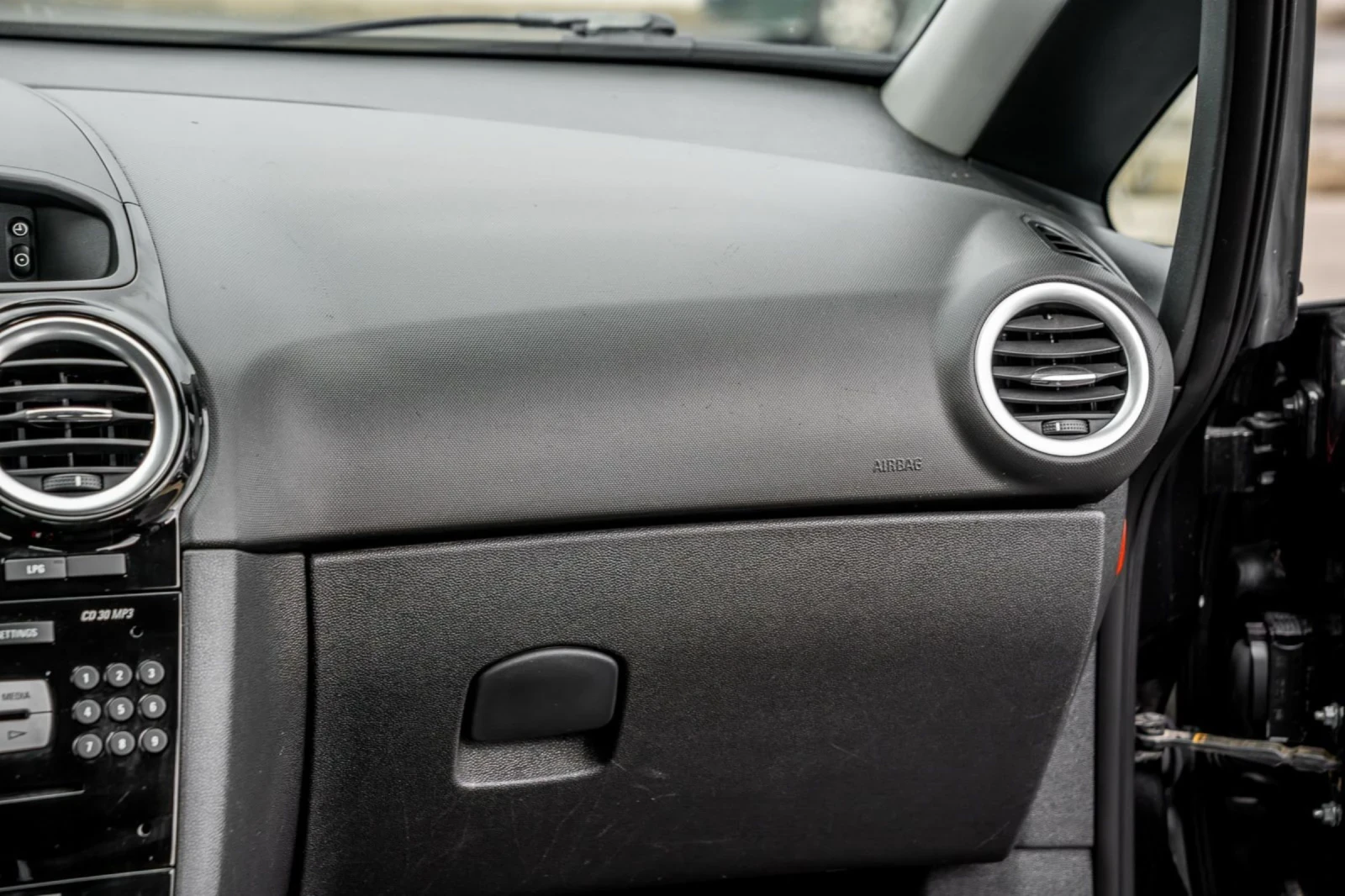 Opel Corsa 1.2 GPL | Mobile.bg — изображение 15