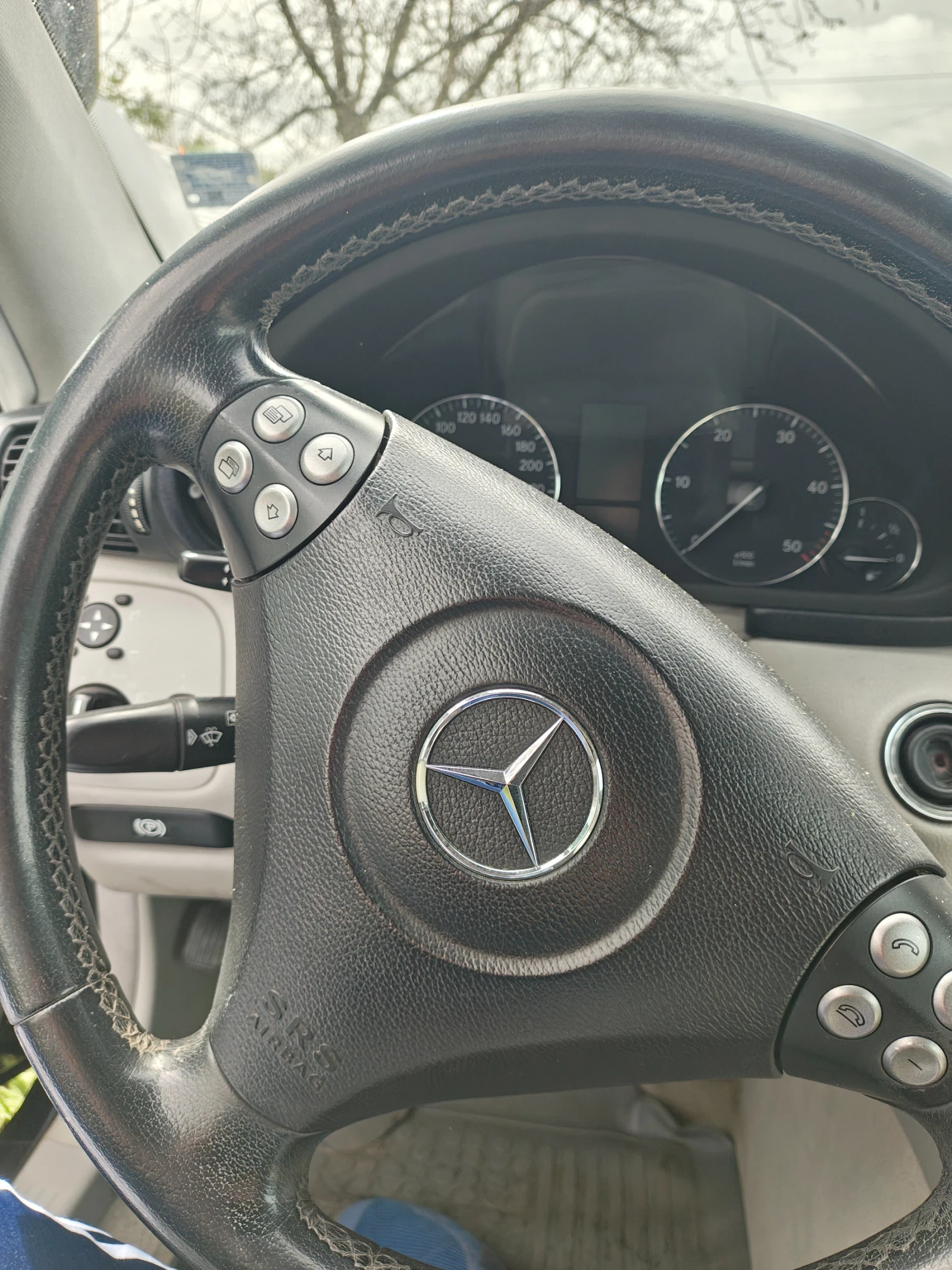 Mercedes-Benz C 220  - изображение 8