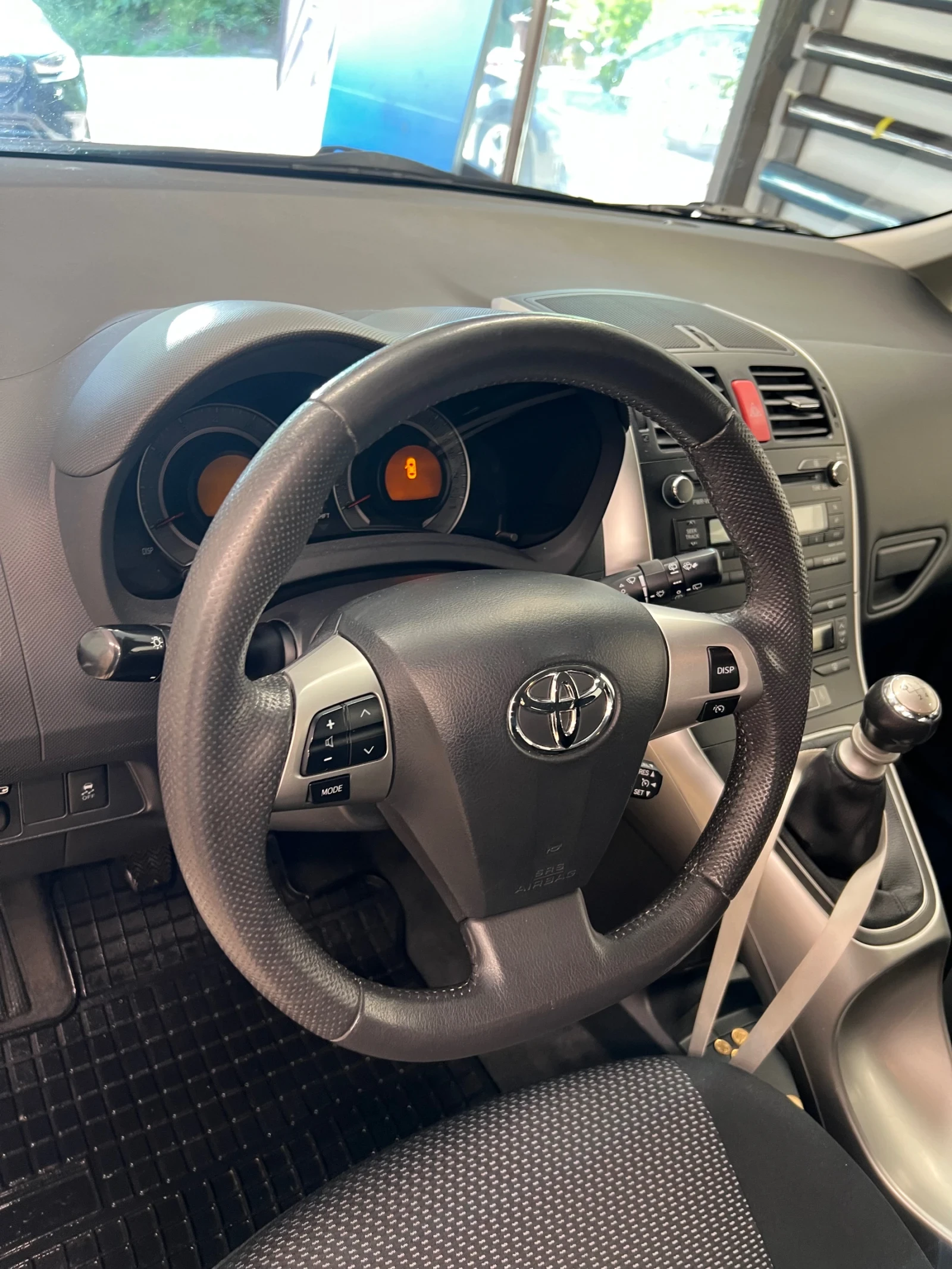 Toyota Auris Германия - изображение 9