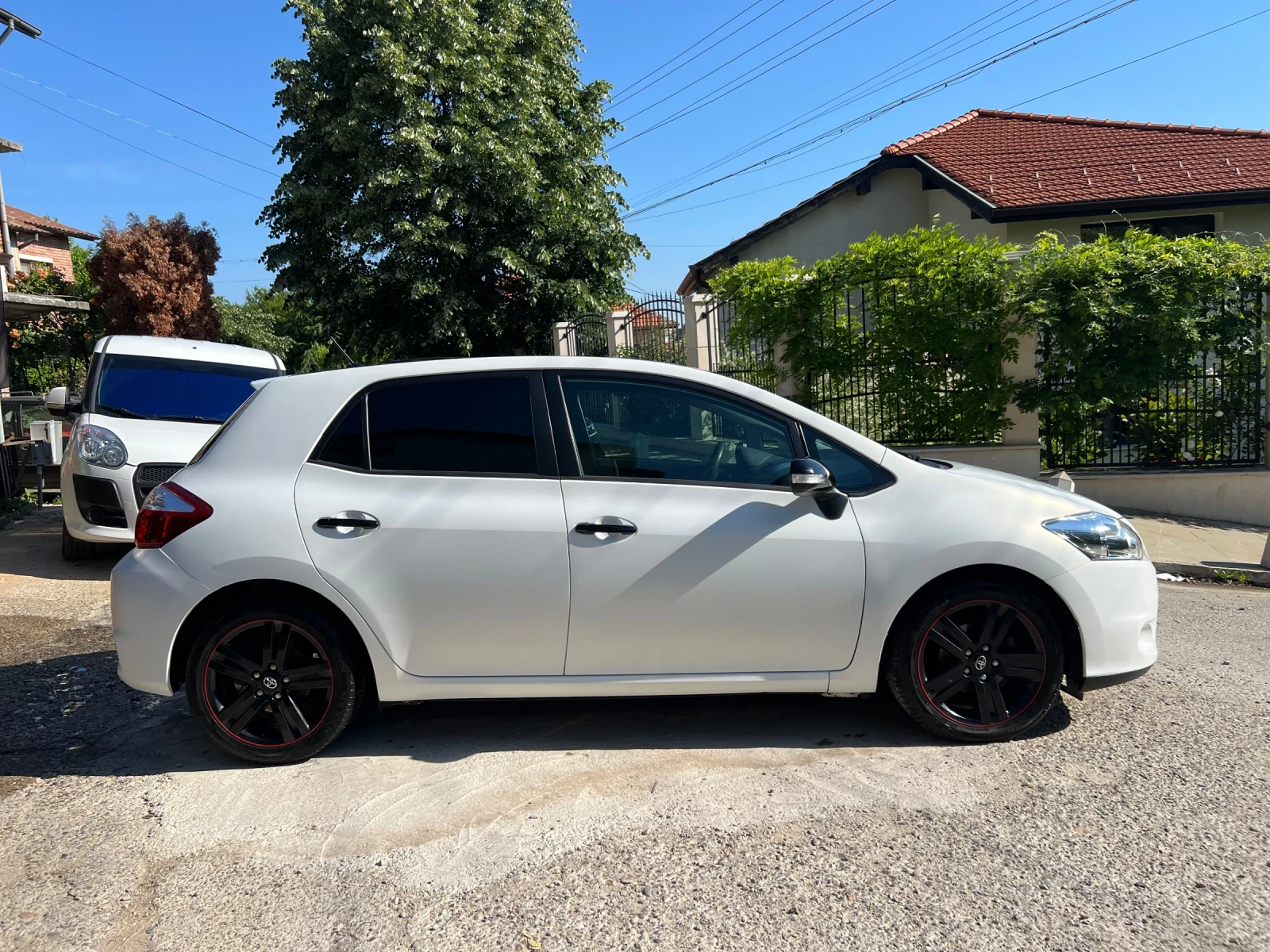 Toyota Auris Германия - изображение 5