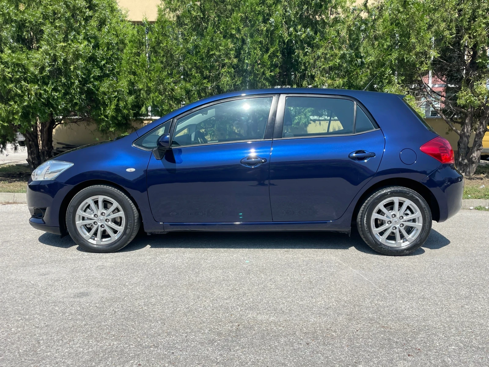 Toyota Auris 2.0D4D 126к.с. NAVI ГЕРМАНИЯ - изображение 2