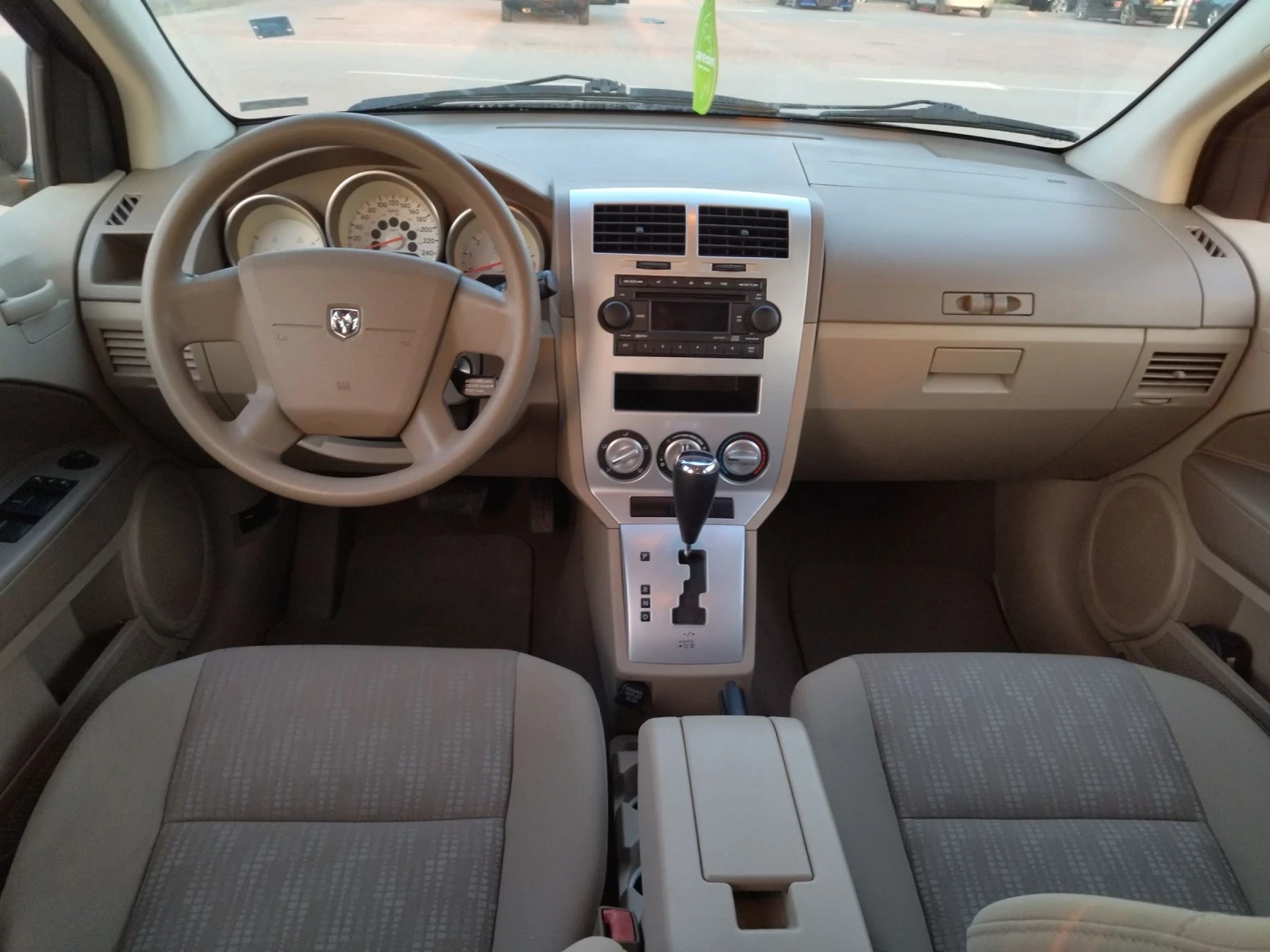 Dodge Caliber Автоматик  - изображение 8