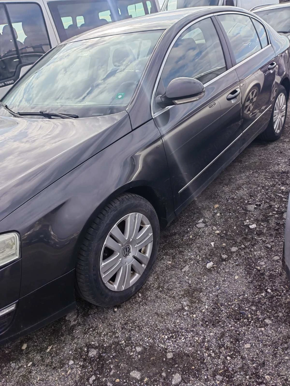 VW Passat 4 Doors Wagon - изображение 6