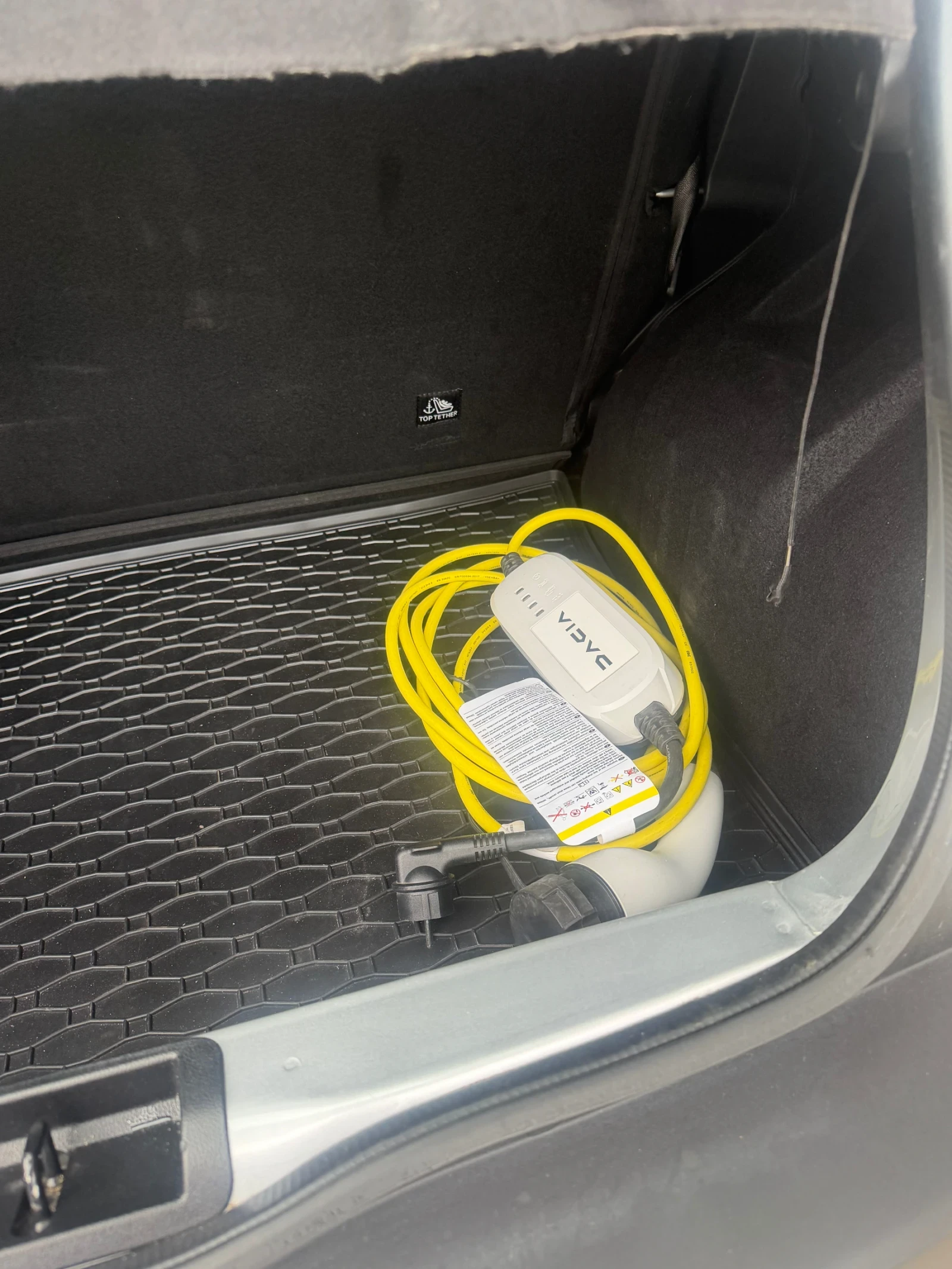 Dacia Spring, снимка 12 - Автомобили и джипове - 54016445