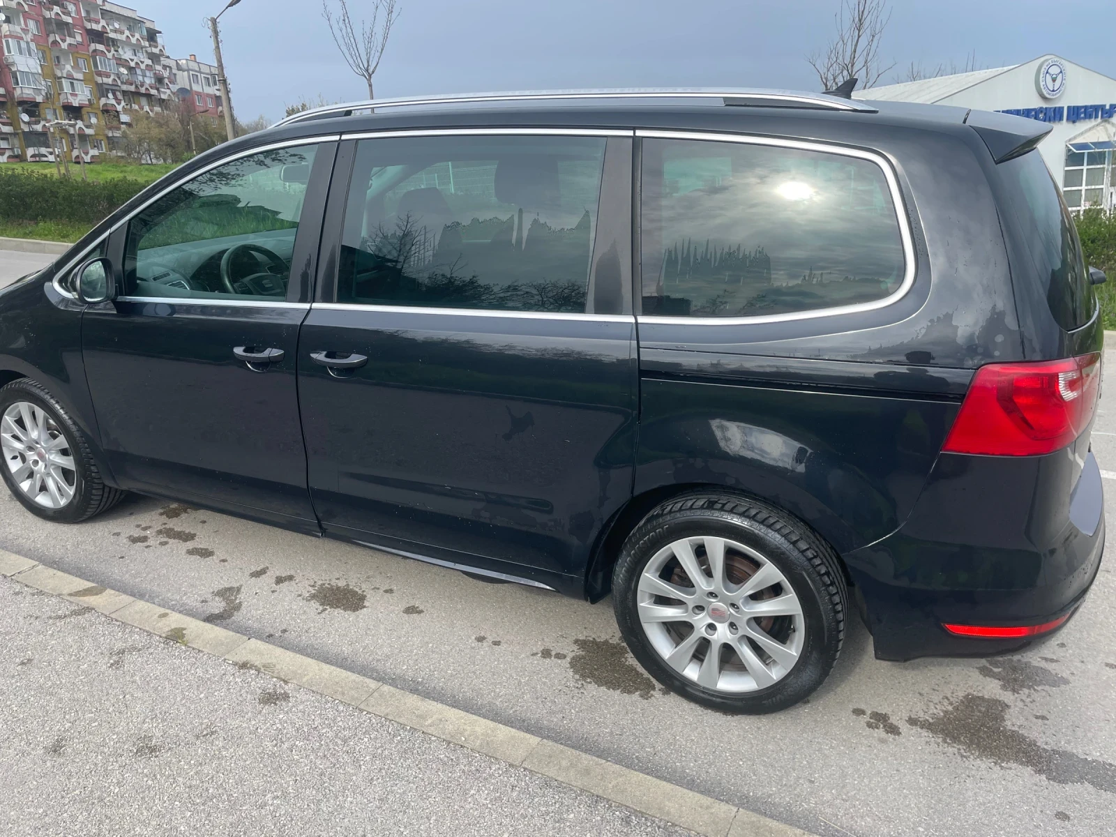 Seat Alhambra, снимка 2 - Автомобили и джипове - 54259462