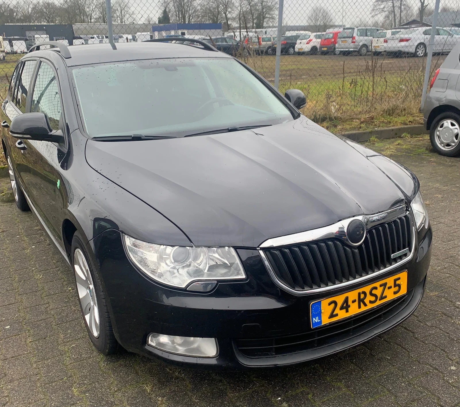 Skoda Superb 1.6 Дизел, снимка 7 - Автомобили и джипове - 54310906