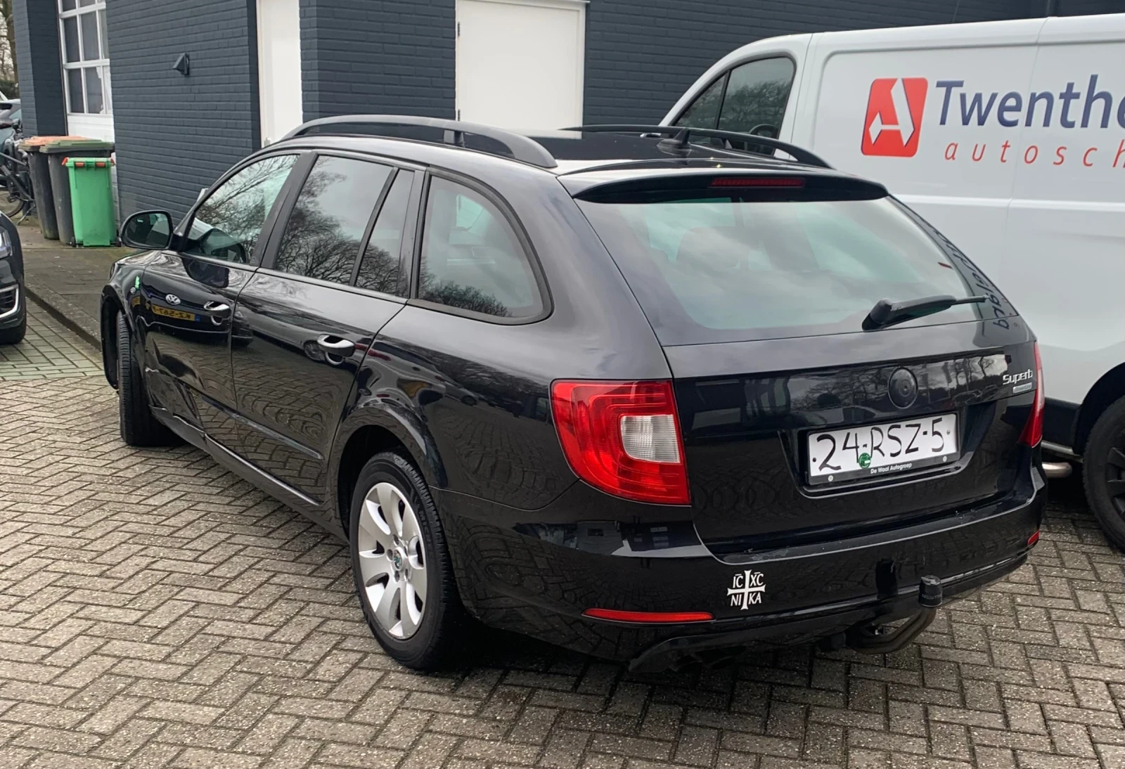 Skoda Superb 1.6 Дизел, снимка 5 - Автомобили и джипове - 54310906