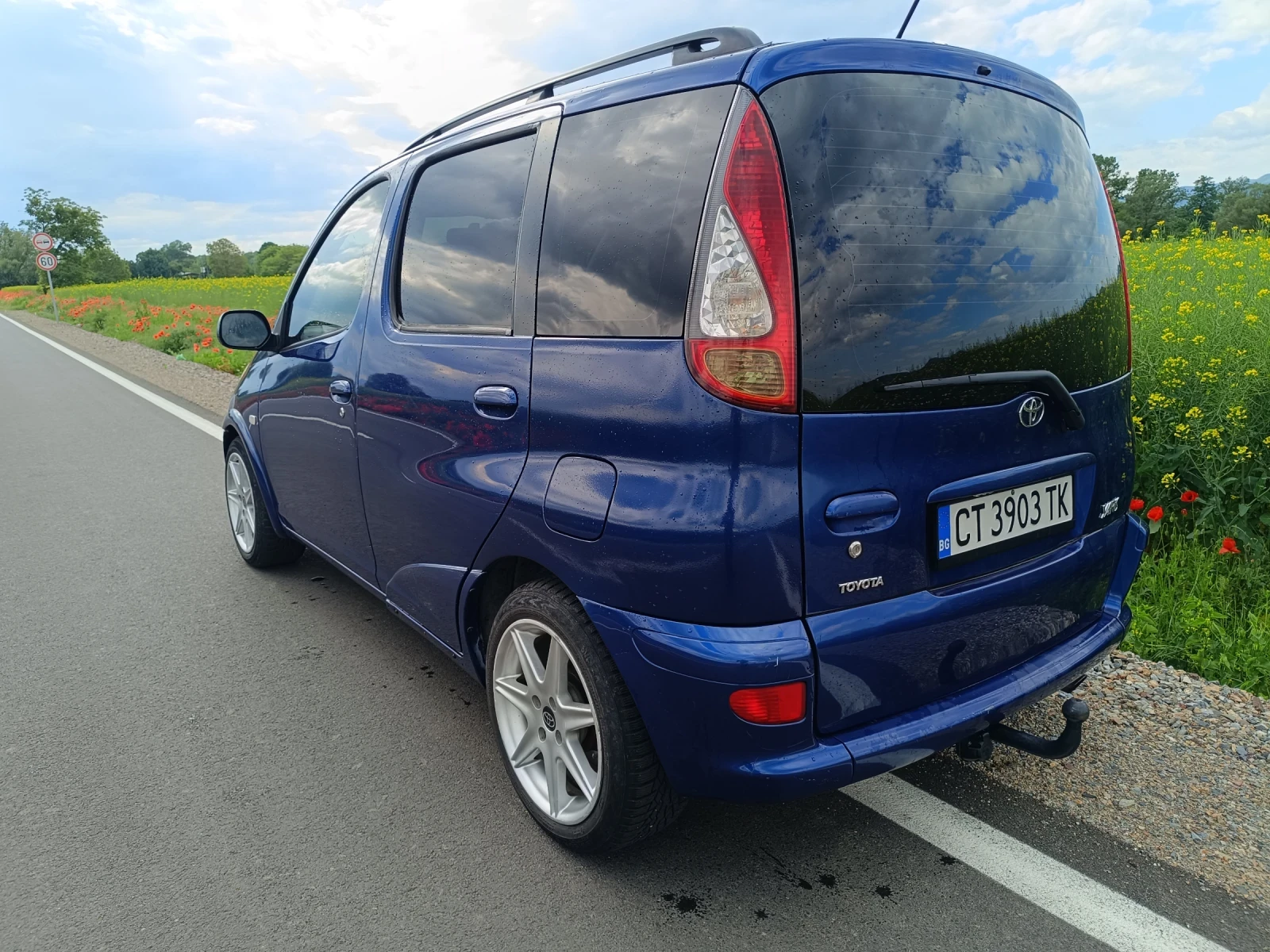 Toyota Yaris verso 1.4 ����� | Mobile.bg � ����������� 5