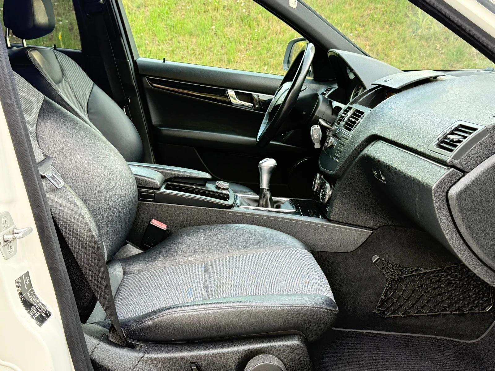 Mercedes-Benz C 220 2.2CDI 646/АМГ пакет/Климатроник, снимка 16 - Автомобили и джипове - 54981775