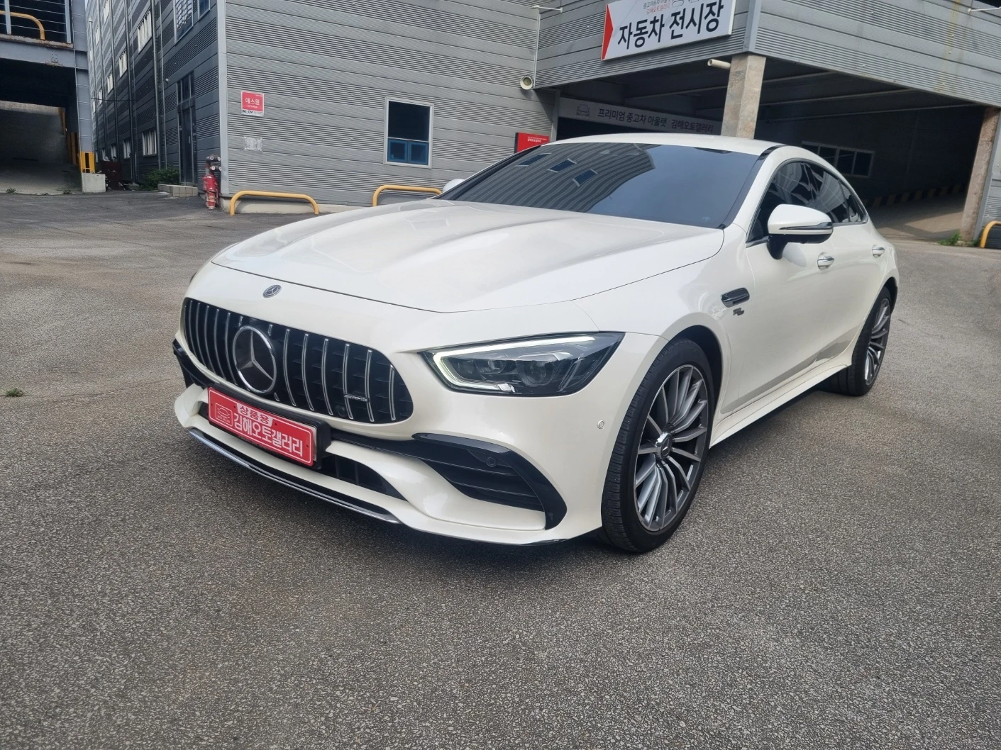 Mercedes-Benz AMG GT 43* BLIND SPOT* 360* HUD* ��. ��������* ������ ��� | Mobile.bg � ����������� 1