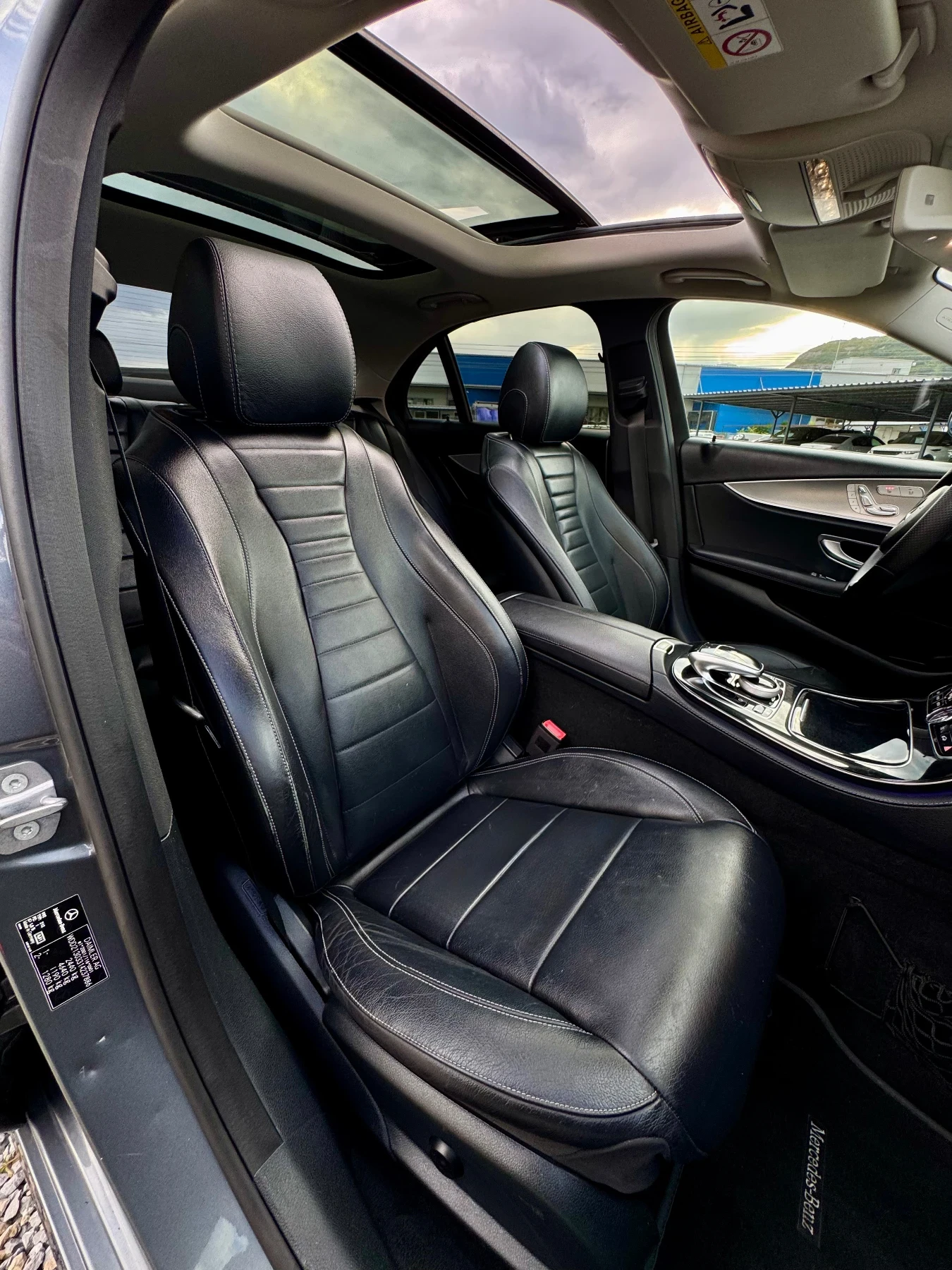 Mercedes-Benz E 350 Panorama Burmester, снимка 13 - Автомобили и джипове - 56192988