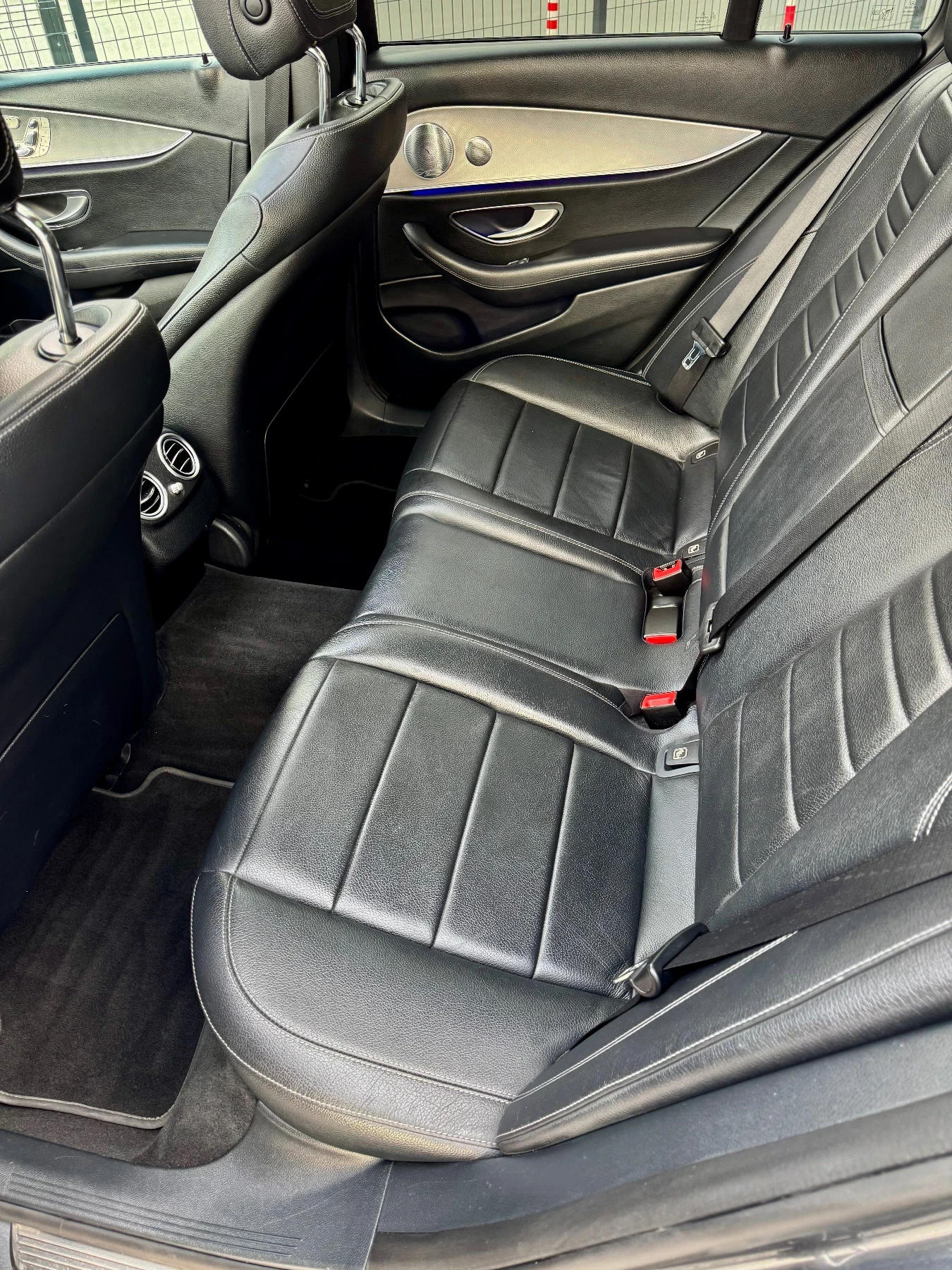 Mercedes-Benz E 350 Panorama Burmester, снимка 14 - Автомобили и джипове - 56192988