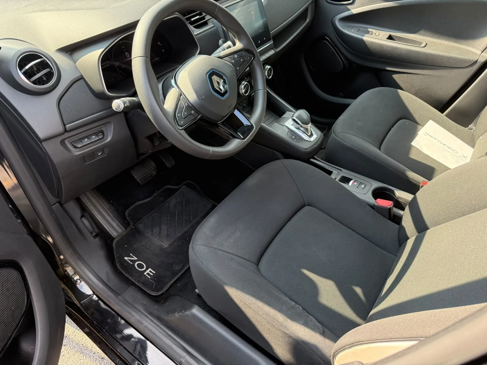 Renault Zoe INTENSE Flex R135 52kWh, снимка 10 - Автомобили и джипове - 56203581