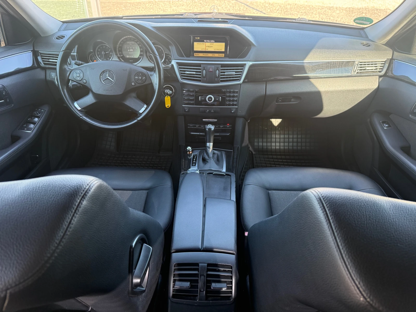 Mercedes-Benz E 220 2.2CDi-АВАНГАРД-LED-КОЖА-ПОДГРЕВ-XENON, снимка 9 - Автомобили и джипове - 56225915