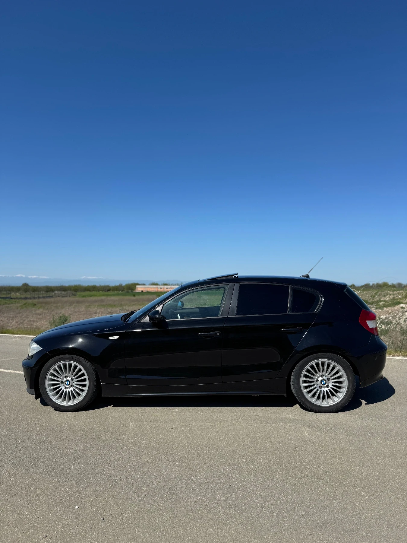 BMW 118, снимка 8 - Автомобили и джипове - 56269615
