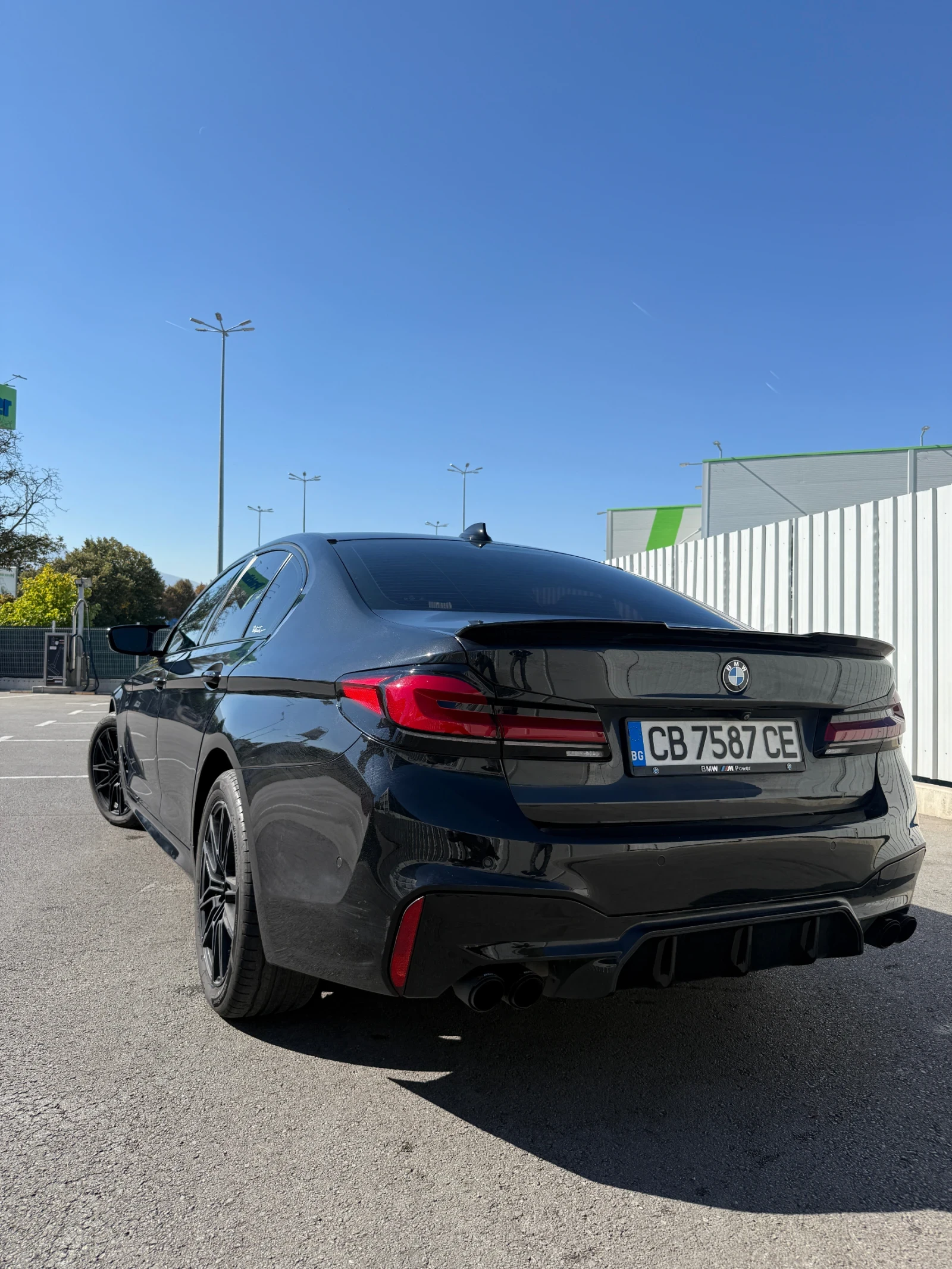 BMW 530  2 КОМПЛЕКТА ГУМИ + ДЖАНТИ