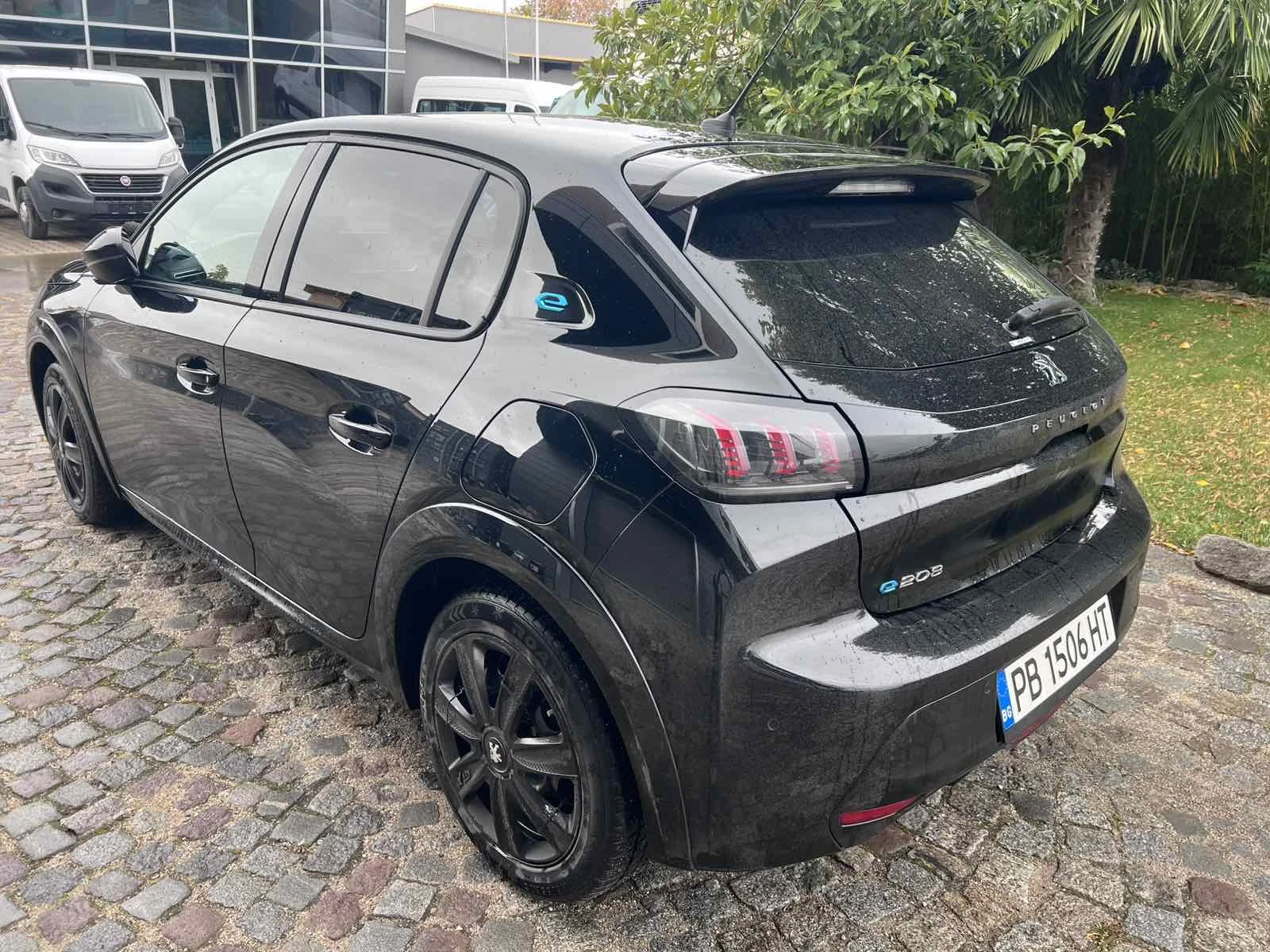 Peugeot 208 nouvelle, снимка 3 - Автомобили и джипове - 56744738