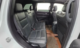 Jeep Grand cherokee 3.6* V6* 8ZF* OVERLAND* ДИСТРОНИК* ОБДУХВАНЕ* КАМЕ, снимка 15