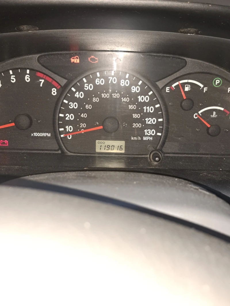 Suzuki Grand vitara, снимка 8 - Автомобили и джипове - 47642437