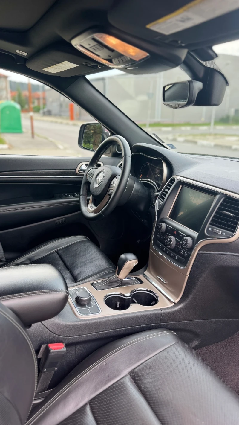 Jeep Grand cherokee 3.6, снимка 9 - Автомобили и джипове - 52517257