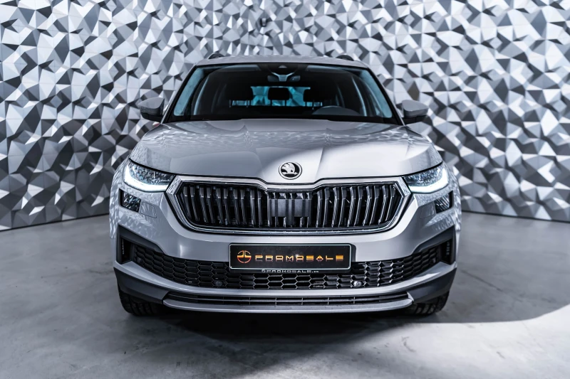 Skoda Kodiaq 2.0 TDI * LED* DSG* Подгрев, снимка 2 - Автомобили и джипове - 52827163