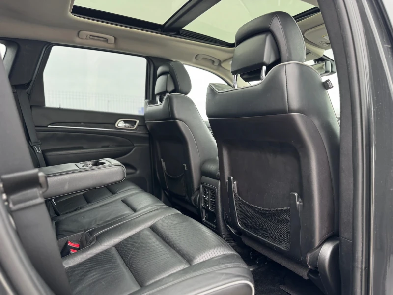 Jeep Grand cherokee 3.0CRD OVERLAND, снимка 10 - Автомобили и джипове - 53326273