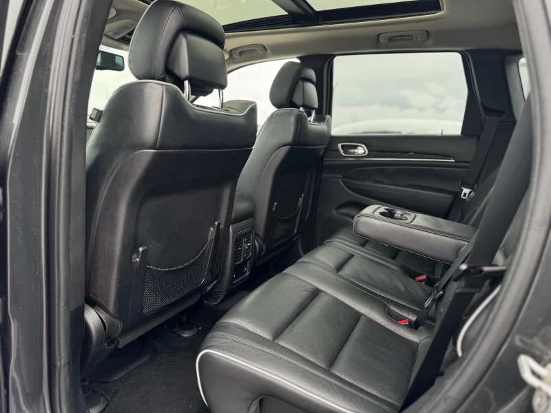 Jeep Grand cherokee 3.0CRD OVERLAND, снимка 9 - Автомобили и джипове - 53326273