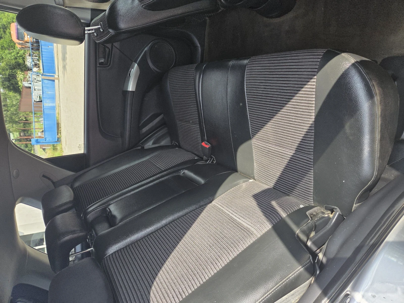 Kia Sportage 2.0D - изображение 8