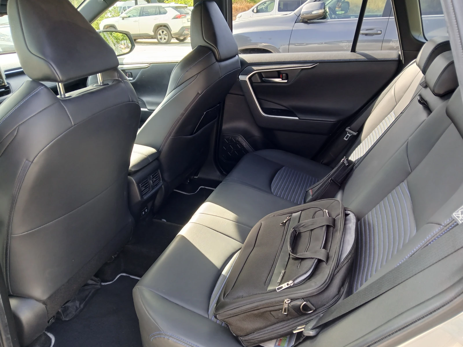 Toyota Rav4  - изображение 10