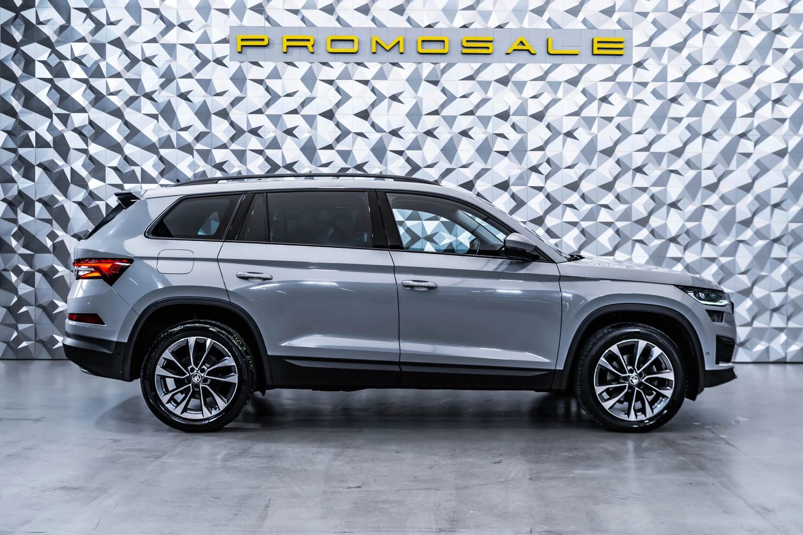 Skoda Kodiaq 2.0 TDI * LED* DSG* Подгрев - изображение 6