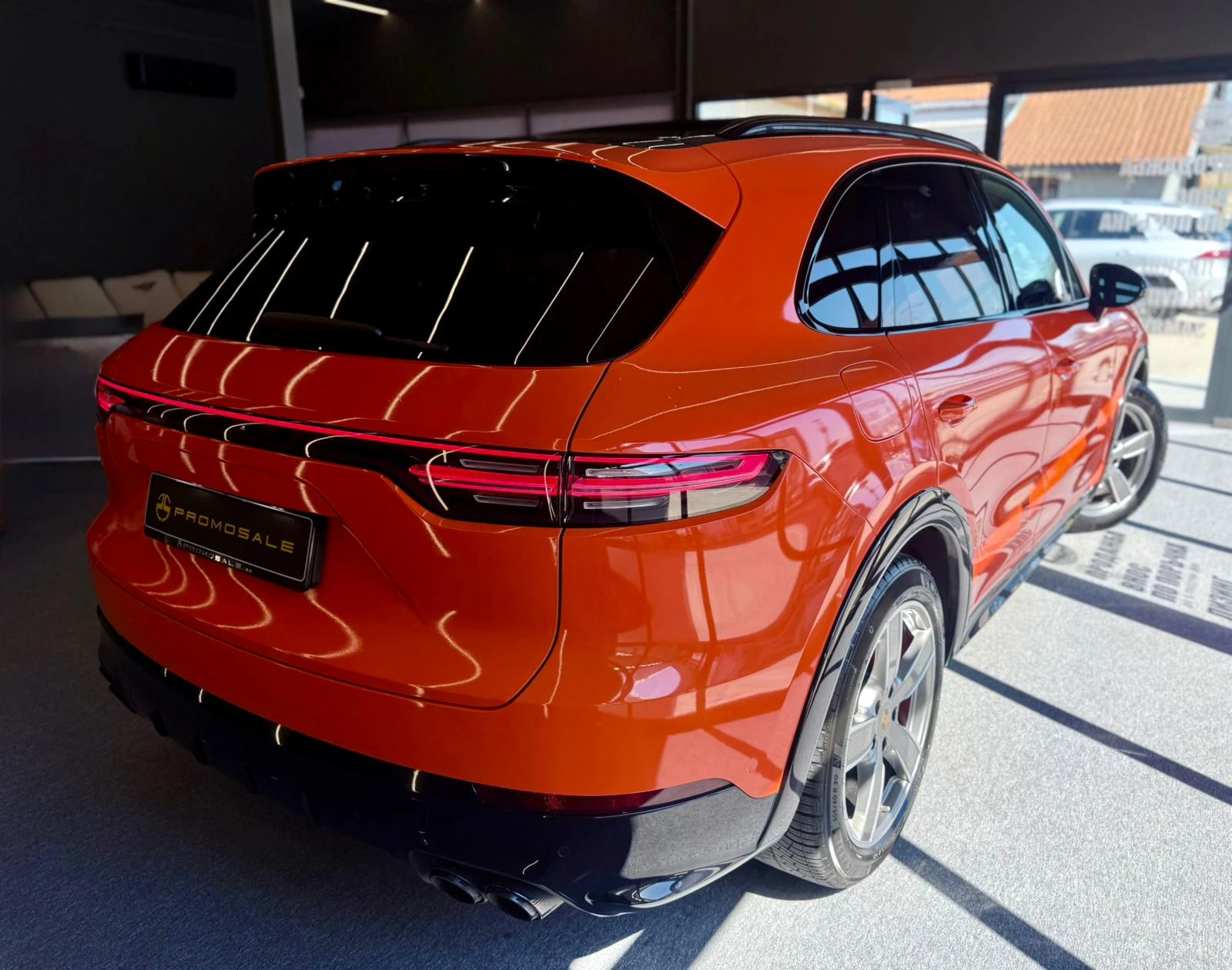 Porsche Cayenne GTS* V8* HUD* Matrix* Pano* Печка* Лизинг, снимка 6 - Автомобили и джипове - 54113449