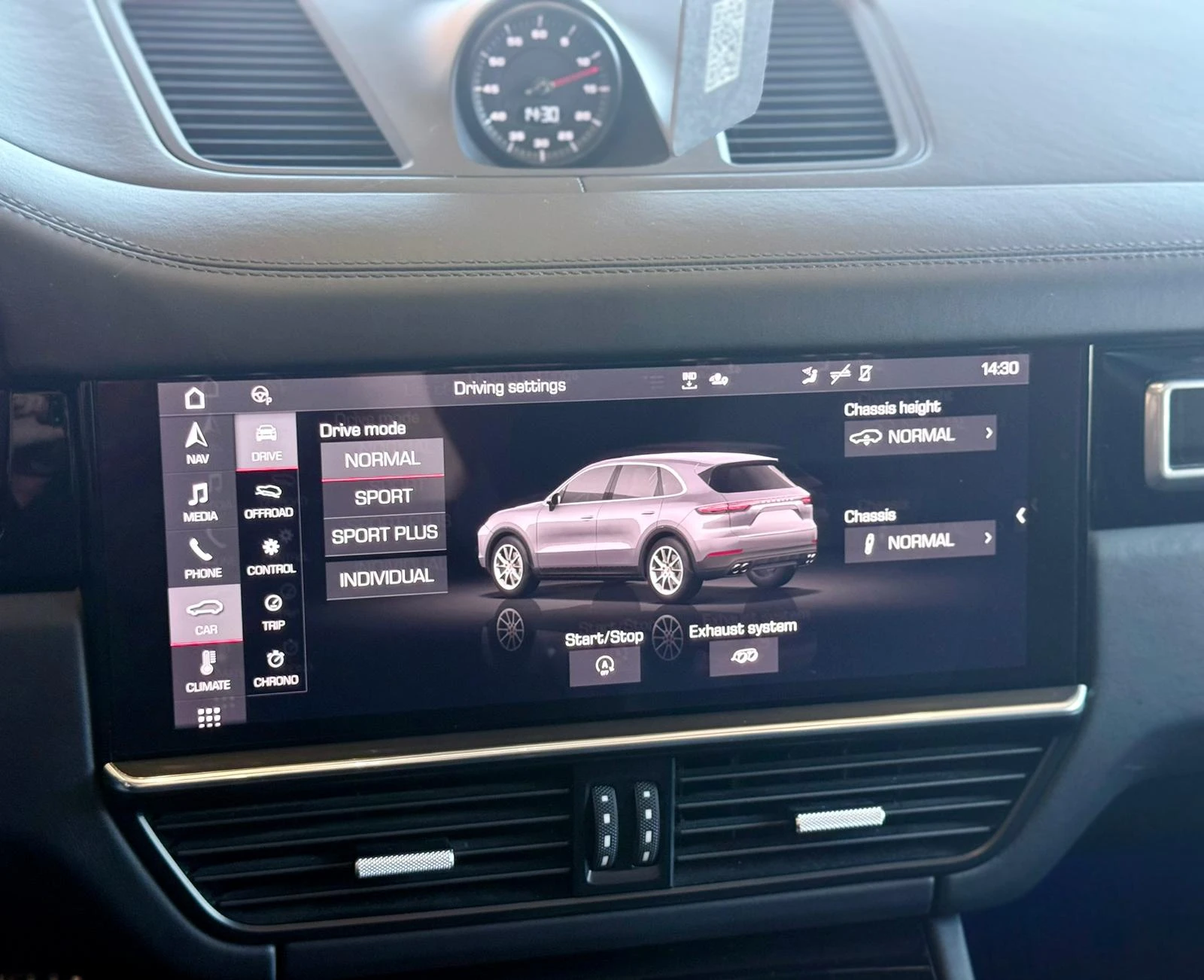 Porsche Cayenne GTS* V8* HUD* Matrix* Pano* Печка* Лизинг, снимка 14 - Автомобили и джипове - 54113449