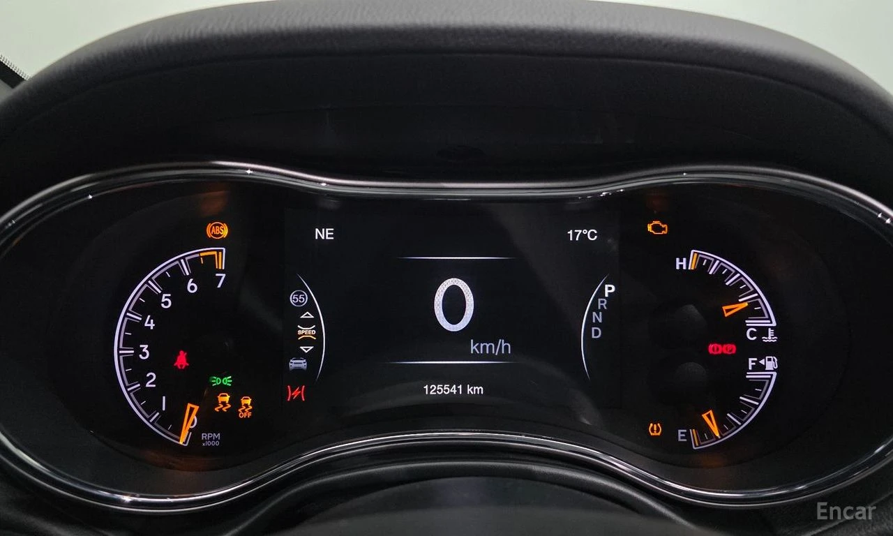 Jeep Grand cherokee 3.6* V6* 8ZF* OVERLAND* ДИСТРОНИК* ОБДУХВАНЕ* КАМЕ, снимка 11 - Автомобили и джипове - 54628750