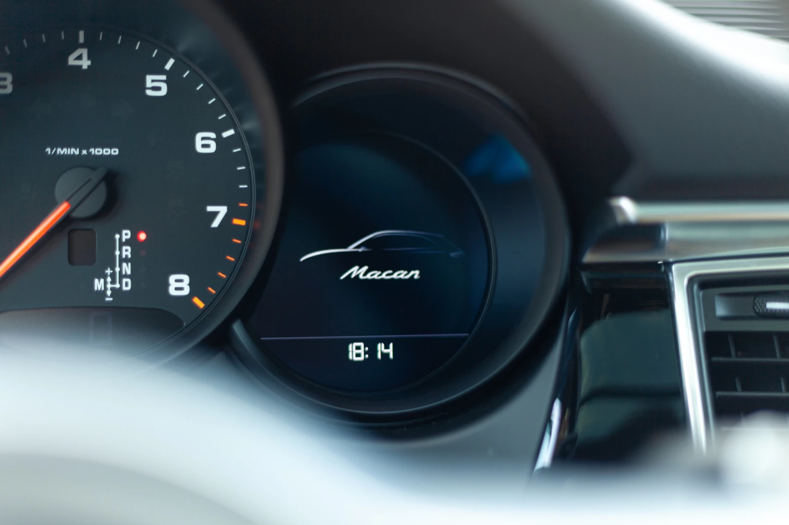 Porsche Macan, снимка 13 - Автомобили и джипове - 55243960