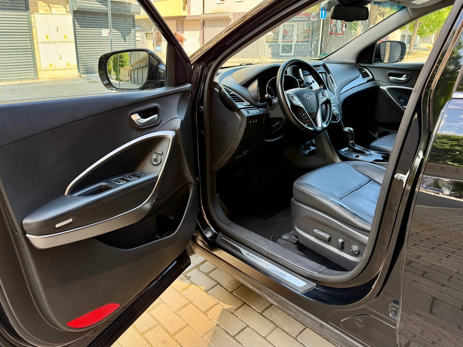 Hyundai Santa fe 2.2 CRDI 4x4 Подгреви Камера Keyless, снимка 5 - Автомобили и джипове - 55365686