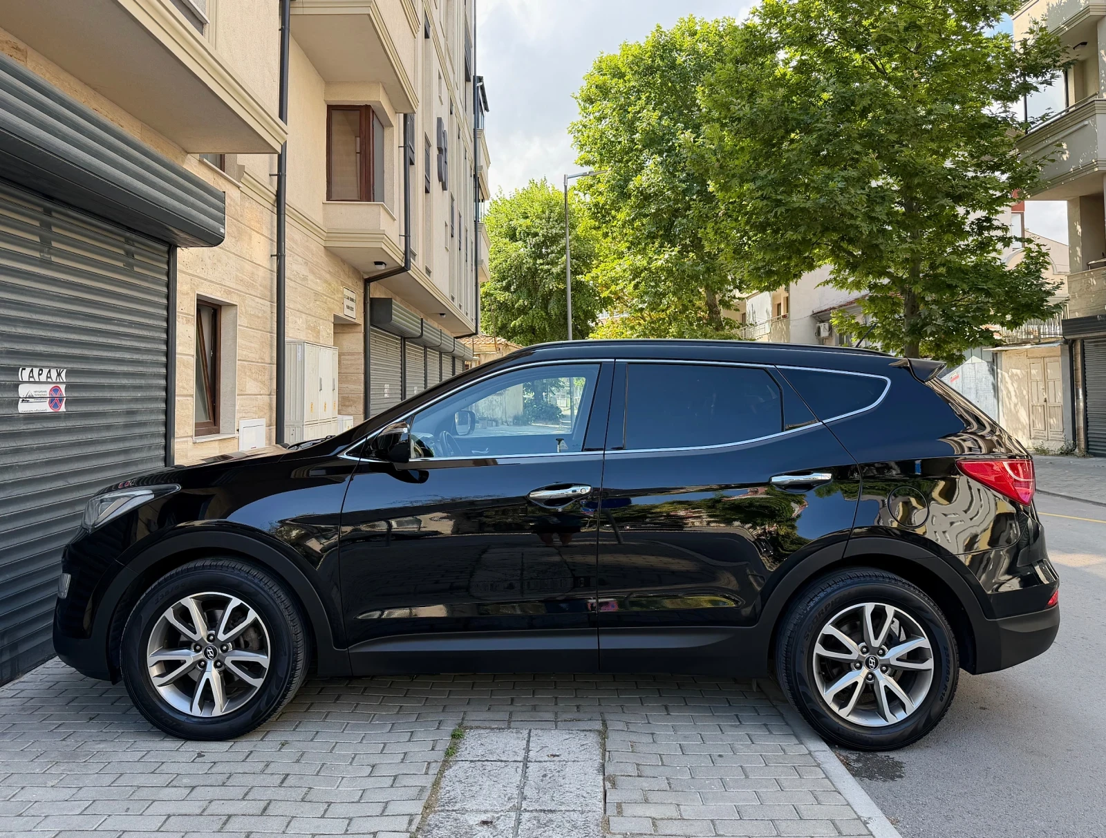 Hyundai Santa fe 2.2 CRDI 4x4 Подгреви Камера Keyless, снимка 9 - Автомобили и джипове - 55365686
