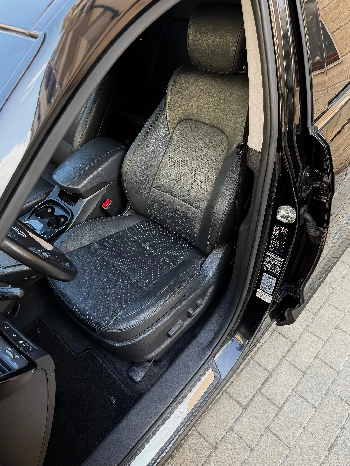 Hyundai Santa fe 2.2 CRDI 4x4 Подгреви Камера Keyless, снимка 8 - Автомобили и джипове - 55365686