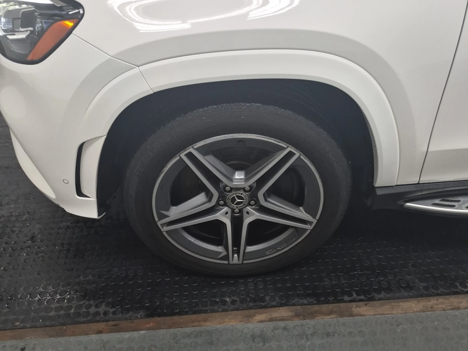 Mercedes-Benz GLS 450 * AMG Line * CARFAX * , снимка 14 - Автомобили и джипове - 55841700