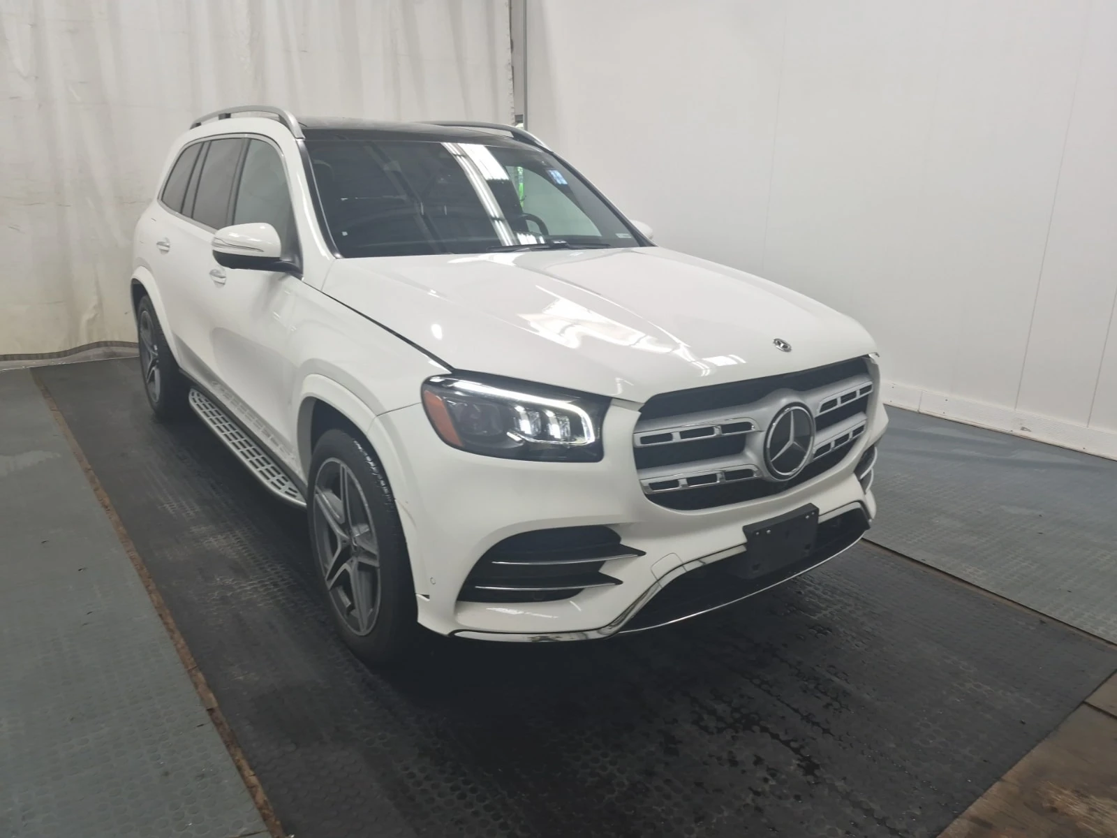 Mercedes-Benz GLS 450 * AMG Line * CARFAX * , снимка 2 - Автомобили и джипове - 55841700