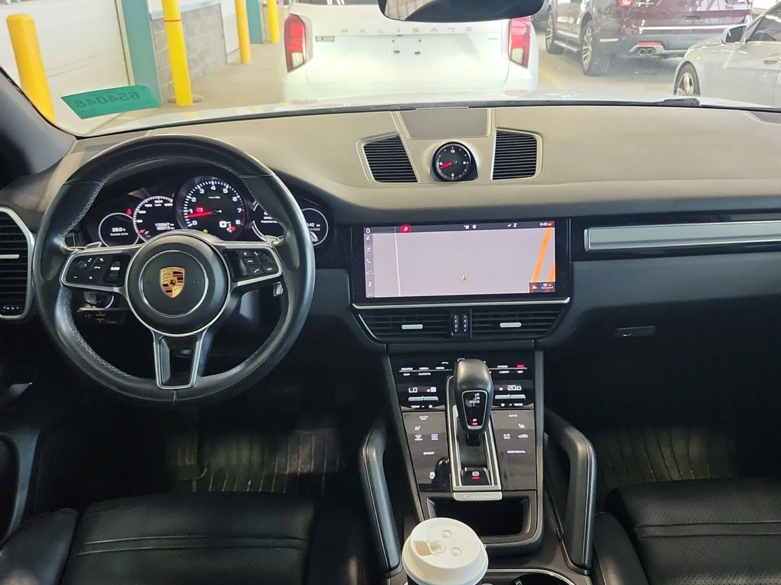 Porsche Cayenne Base/CARFAX/ПОДГРЕВ/ОБДУХ/ПАНОРАМА, снимка 12 - Автомобили и джипове - 55906351