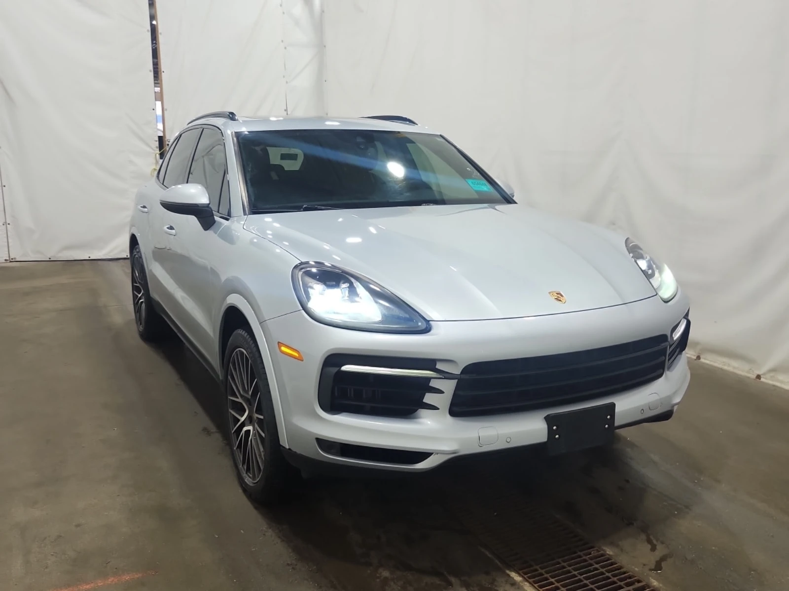 Porsche Cayenne Base/CARFAX/ПОДГРЕВ/ОБДУХ/ПАНОРАМА, снимка 2 - Автомобили и джипове - 55906351