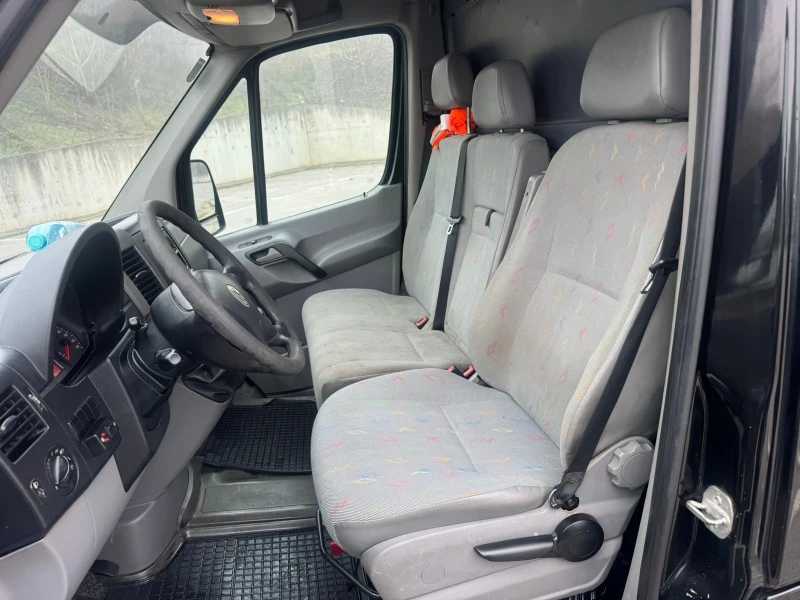 VW Crafter 2.5 TDI, снимка 14 - Бусове и автобуси - 52991018