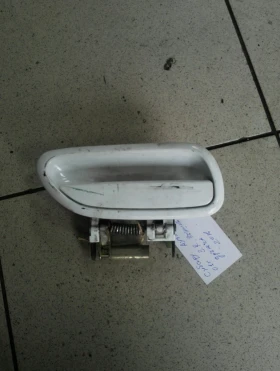 Дръжка врата външна задна дясна Субару Аутбек 01г.