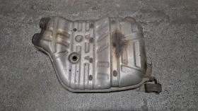 Оригинално крайно и средно гърне Audi Q7, снимка 4 - Части - 53346543