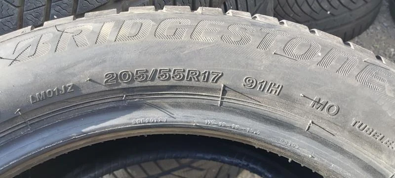 Гуми Зимни 205/55R17, снимка 8 - Гуми и джанти - 30919699