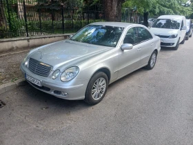 Mercedes-Benz E 220, снимка 4
