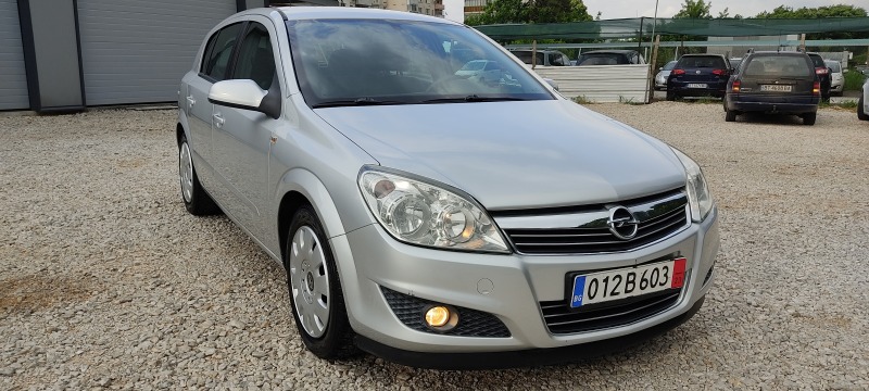 Opel Astra 1, 7CDTi-101кс* 2007г* КОЖА* КЛИМАТРОНИК* НОВ* , снимка 3 - Автомобили и джипове - 41265546
